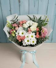 Букет цветов из:  Розы, Лизиантусы и Хризантемы в Татищево