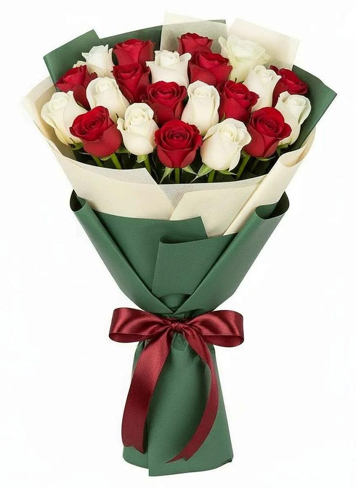 Букет Микс из красных и белых роз в Татищево