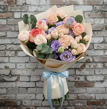 Букет цветов из:  Розы, Лизиантусы и Гвоздики #REPLACE_PRED# Татищево